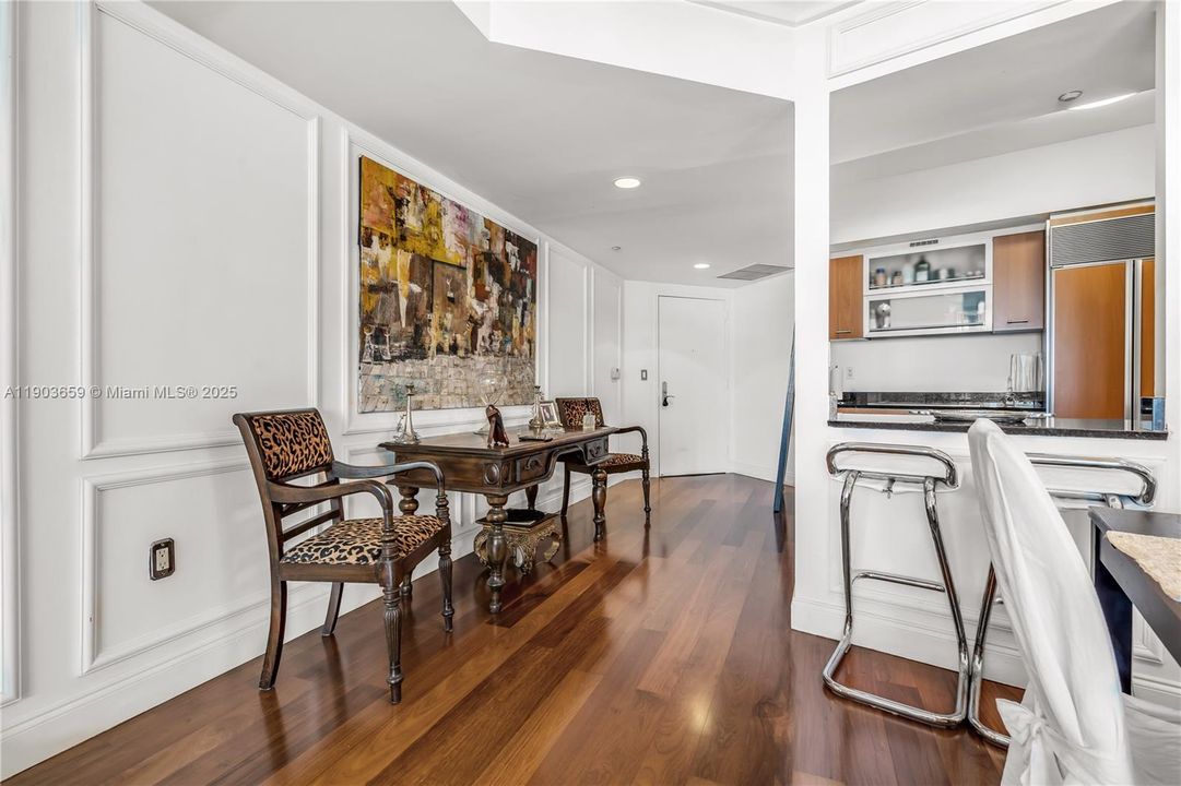 For Rent: $15,000 (2 beds, 2 baths, 1437 Square Feet)