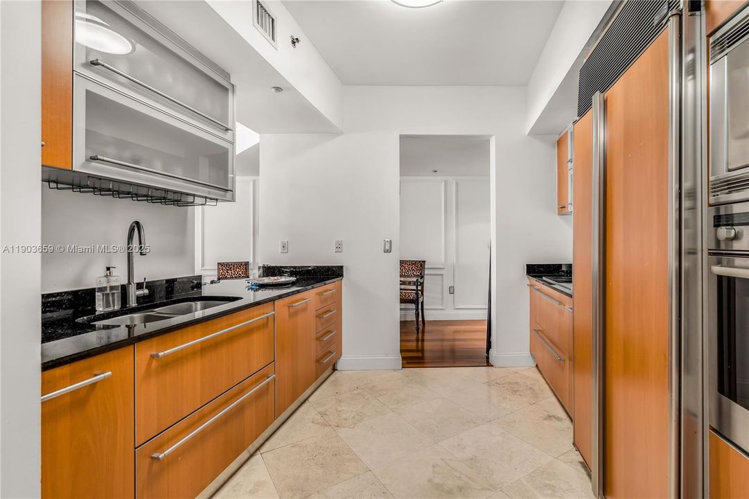 For Rent: $15,000 (2 beds, 2 baths, 1437 Square Feet)