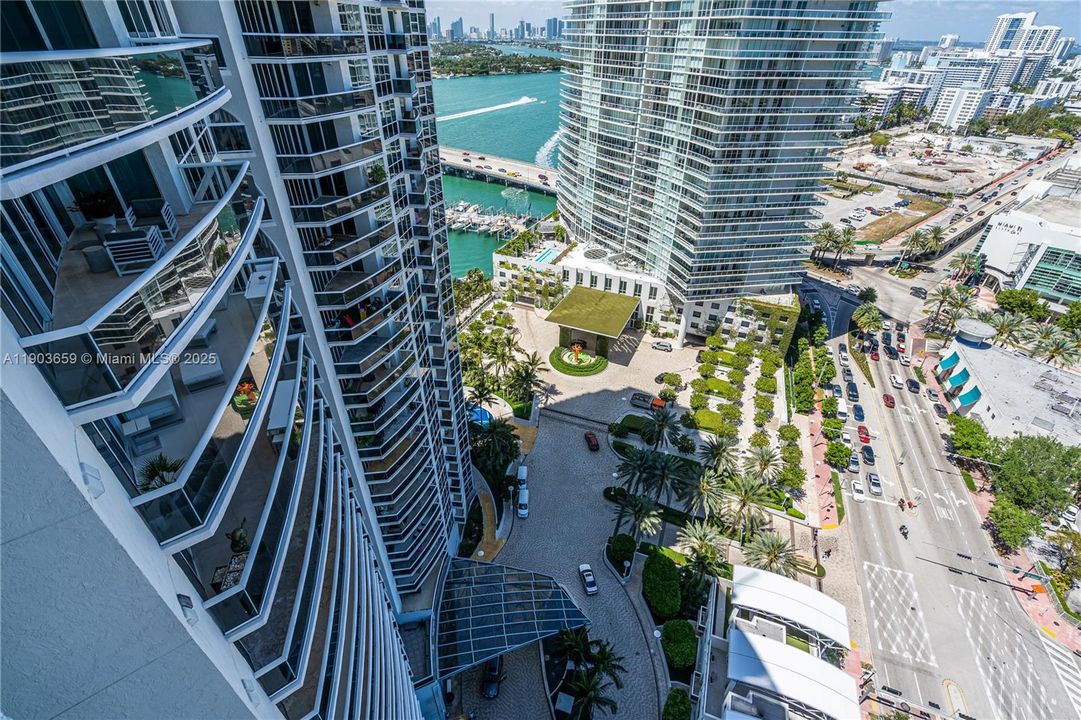 For Rent: $15,000 (2 beds, 2 baths, 1437 Square Feet)