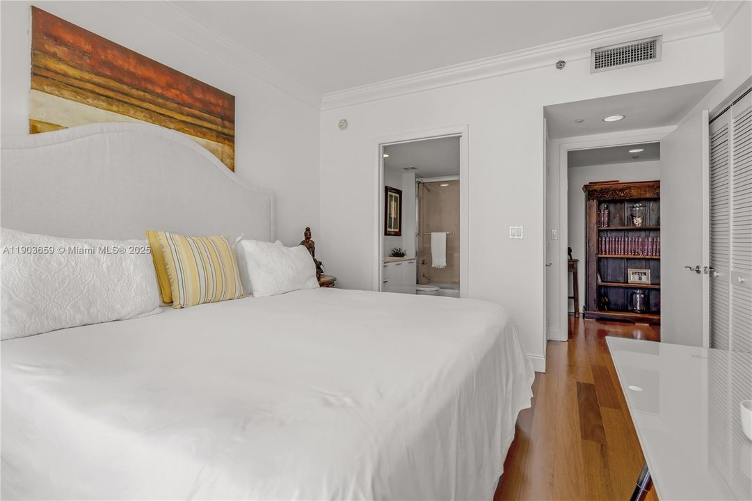 For Rent: $15,000 (2 beds, 2 baths, 1437 Square Feet)