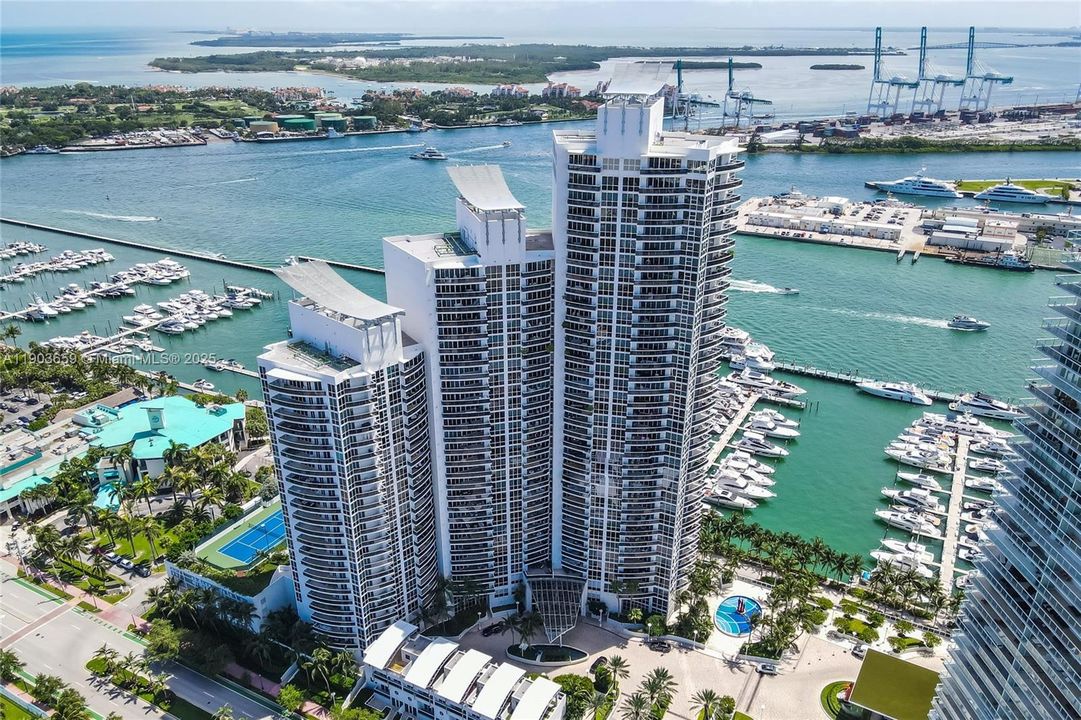 For Rent: $15,000 (2 beds, 2 baths, 1437 Square Feet)