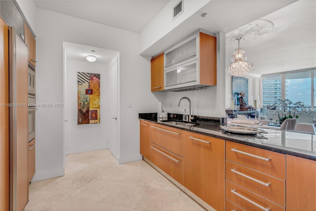 For Rent: $15,000 (2 beds, 2 baths, 1437 Square Feet)