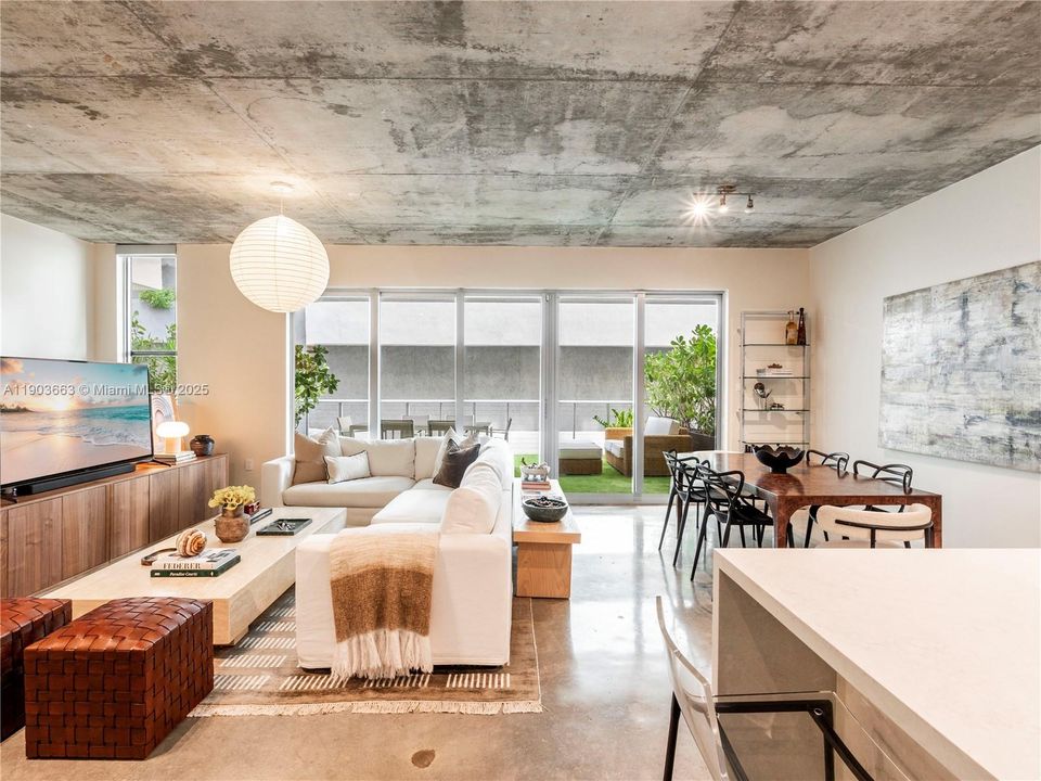 Active With Contract: $5,850 (2 beds, 2 baths, 1507 Square Feet)