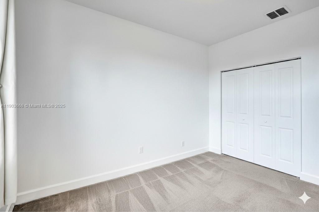 For Sale: $555,000 (3 beds, 2 baths, 1842 Square Feet)