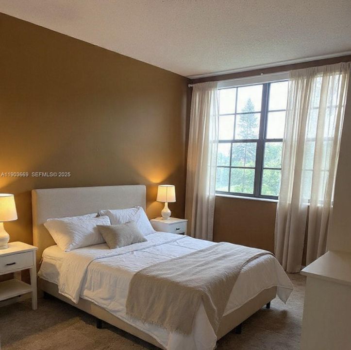 For Rent: $2,000 (2 beds, 2 baths, 1112 Square Feet)