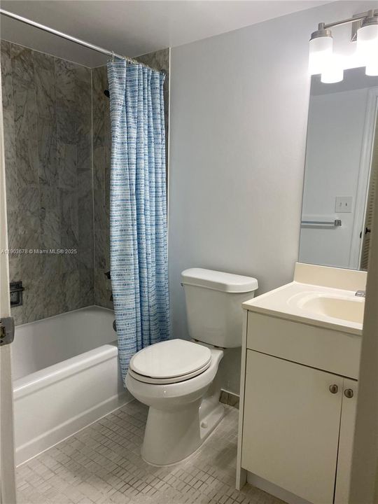 For Rent: $1,950 (1 beds, 1 baths, 870 Square Feet)