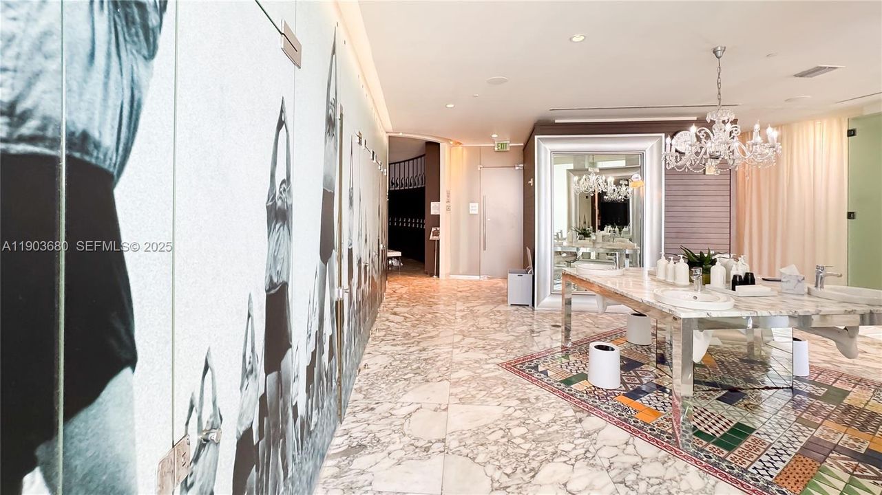 For Rent: $5,300 (2 beds, 2 baths, 1313 Square Feet)