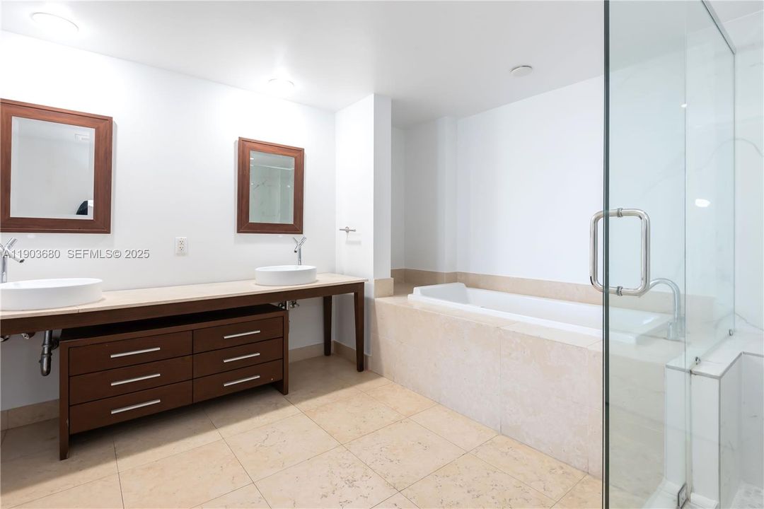 For Rent: $5,300 (2 beds, 2 baths, 1313 Square Feet)