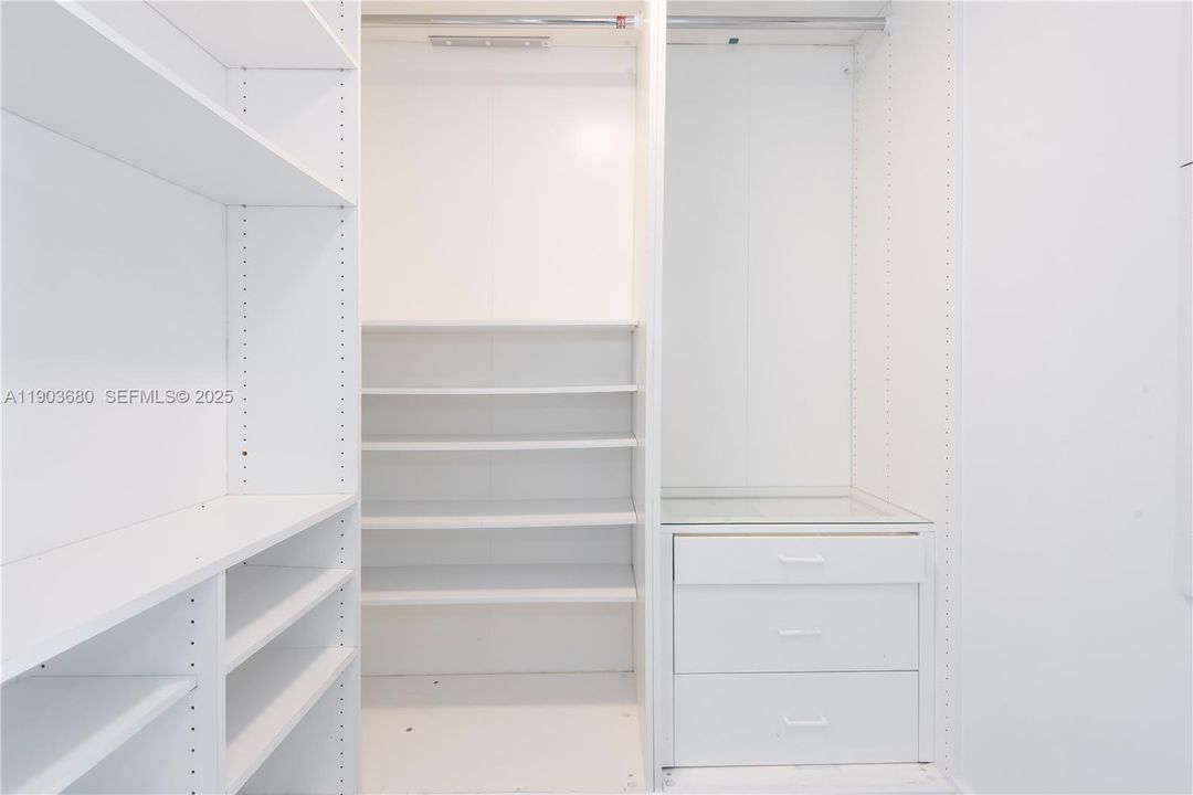 For Rent: $5,300 (2 beds, 2 baths, 1313 Square Feet)