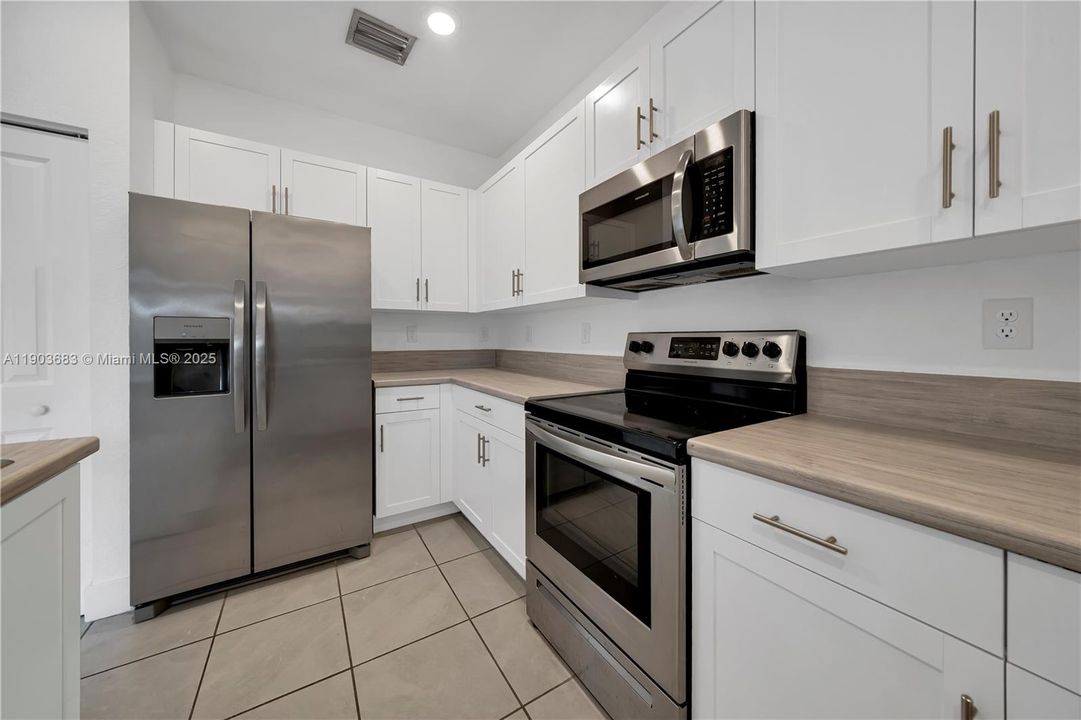 For Sale: $490,000 (3 beds, 2 baths, 1539 Square Feet)