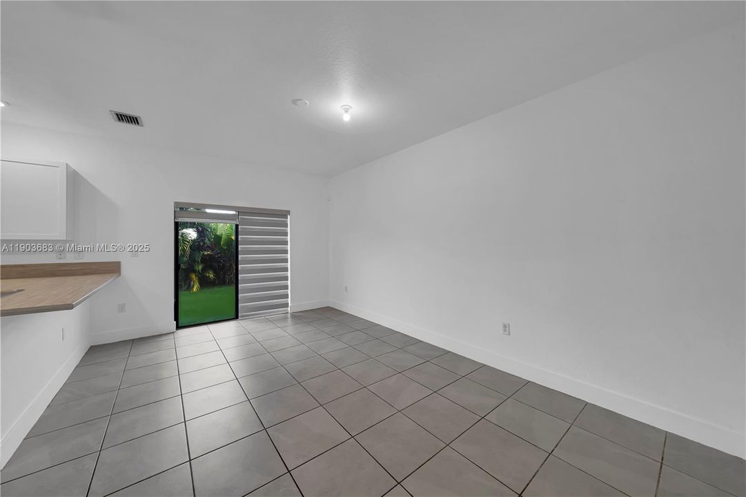 For Sale: $490,000 (3 beds, 2 baths, 1539 Square Feet)