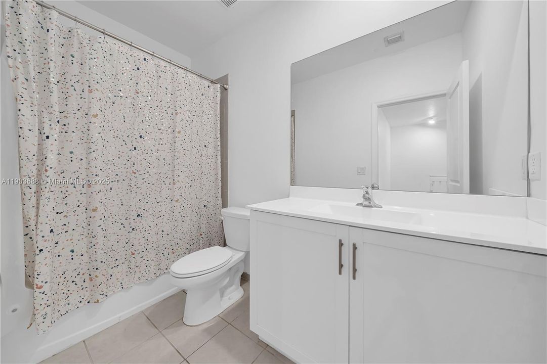 For Sale: $490,000 (3 beds, 2 baths, 1539 Square Feet)