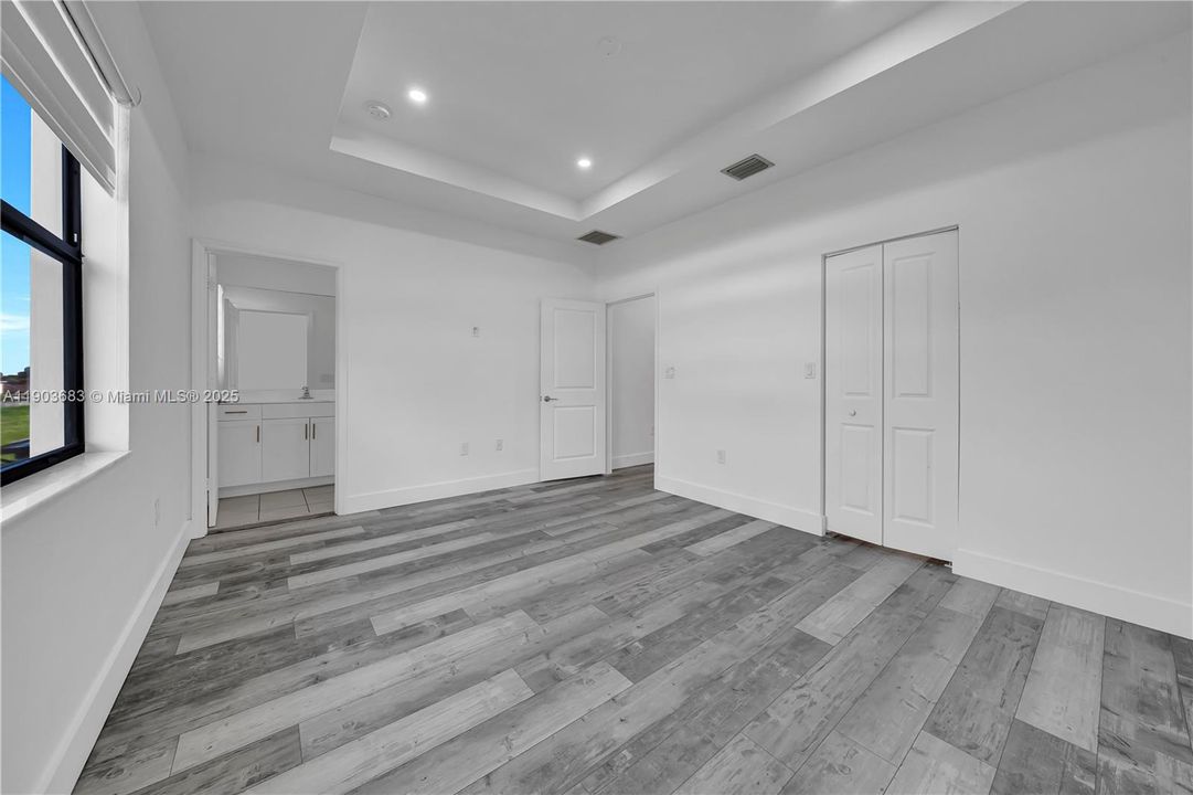 For Sale: $490,000 (3 beds, 2 baths, 1539 Square Feet)