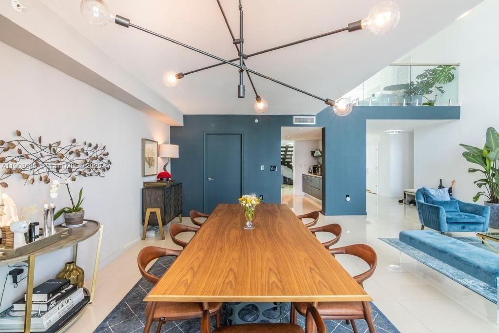 For Rent: $9,500 (3 beds, 3 baths, 2498 Square Feet)