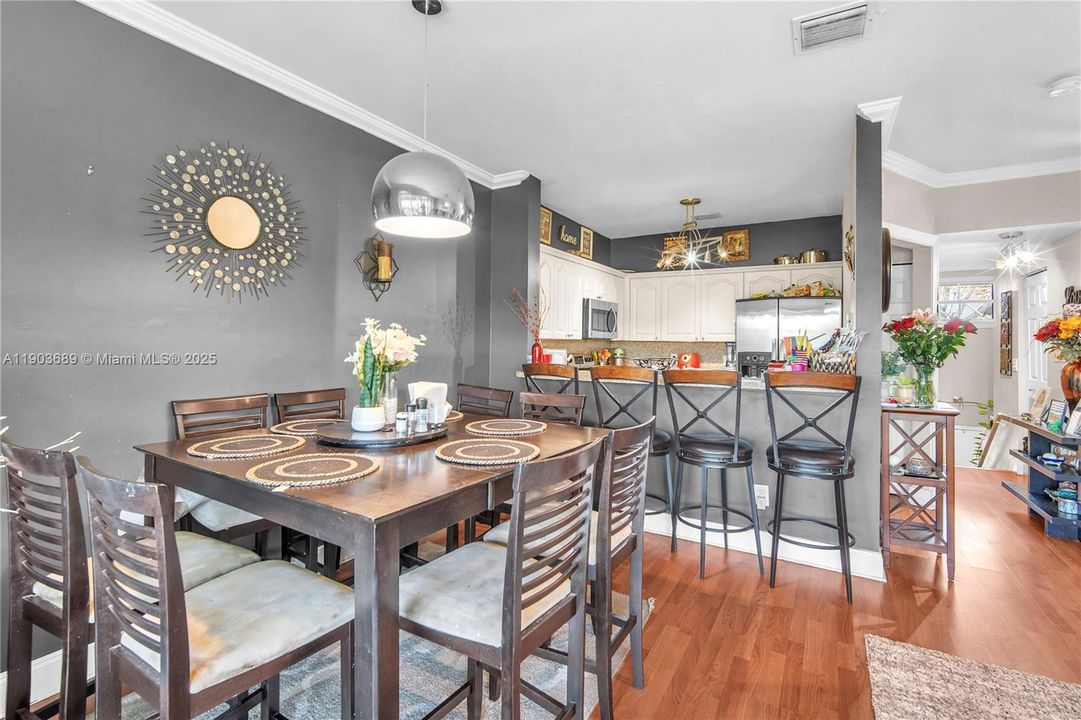 For Sale: $463,000 (3 beds, 3 baths, 1848 Square Feet)