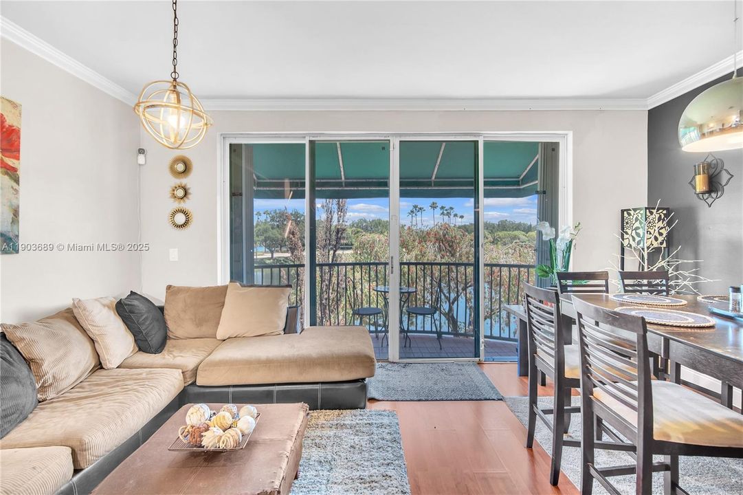 For Sale: $463,000 (3 beds, 3 baths, 1848 Square Feet)