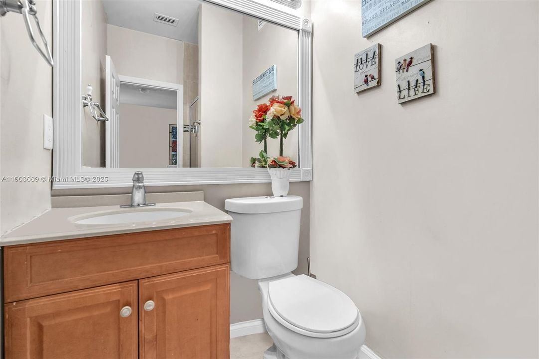 For Sale: $463,000 (3 beds, 3 baths, 1848 Square Feet)