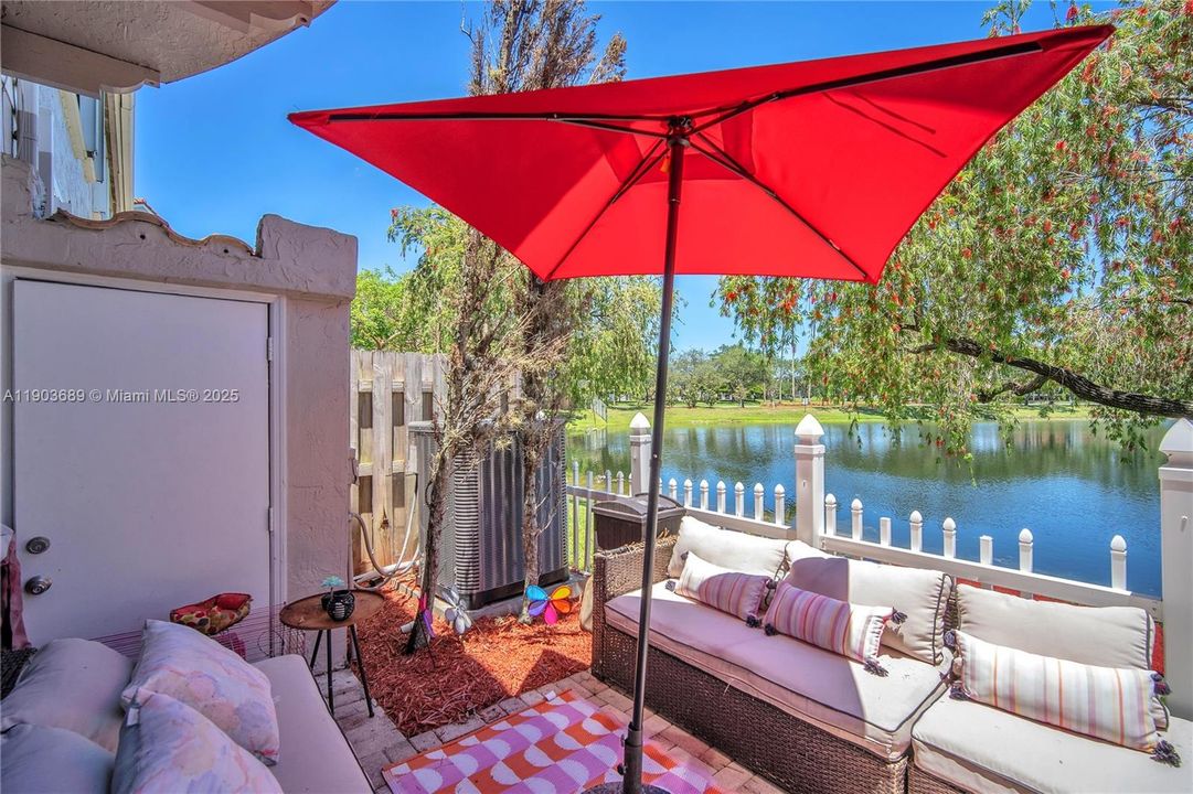 For Sale: $463,000 (3 beds, 3 baths, 1848 Square Feet)