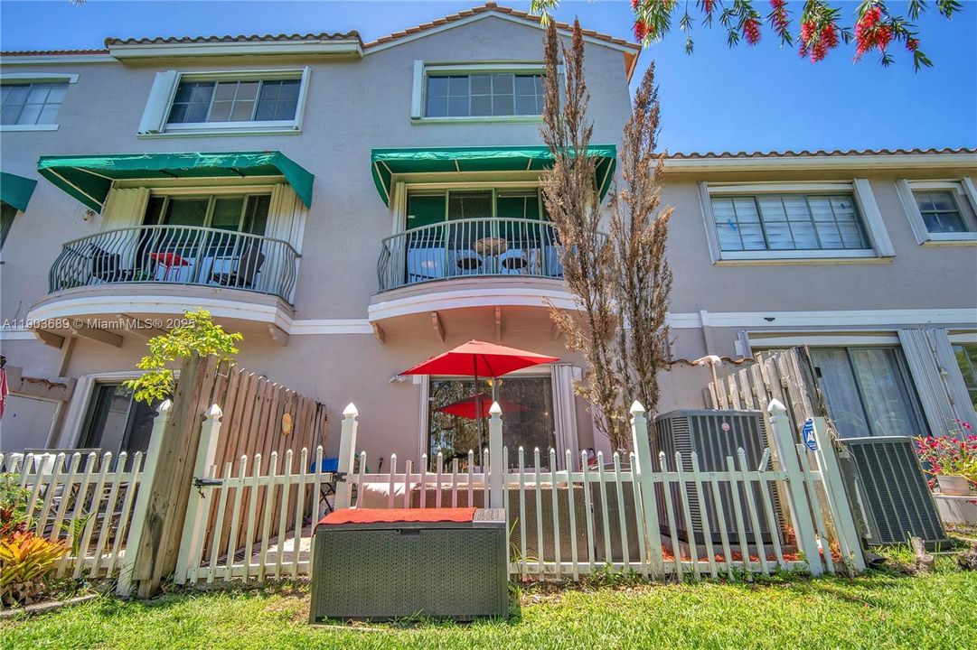 For Sale: $463,000 (3 beds, 3 baths, 1848 Square Feet)