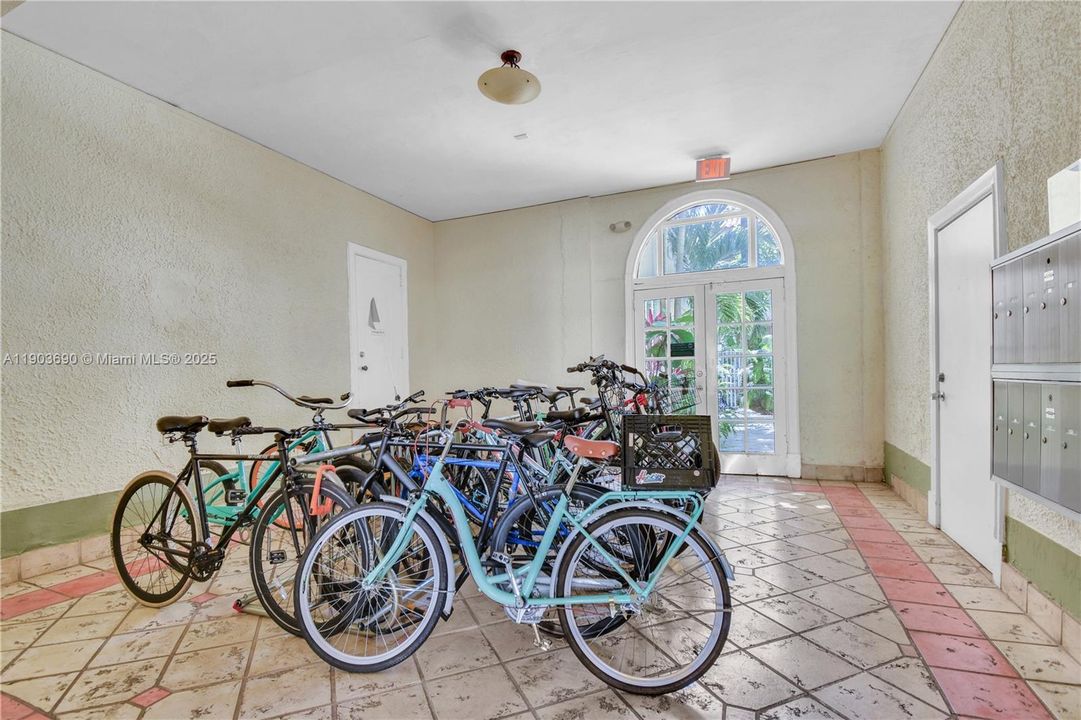 Recently Rented: $2,500 (0 beds, 1 baths, 492 Square Feet)