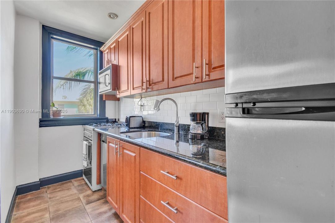 Recently Rented: $2,500 (0 beds, 1 baths, 492 Square Feet)