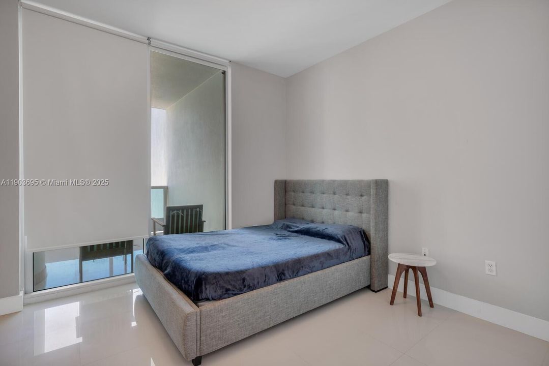 Activo con contrato: $975,000 (2 camas, 3 baños, 1450 Pies cuadrados)