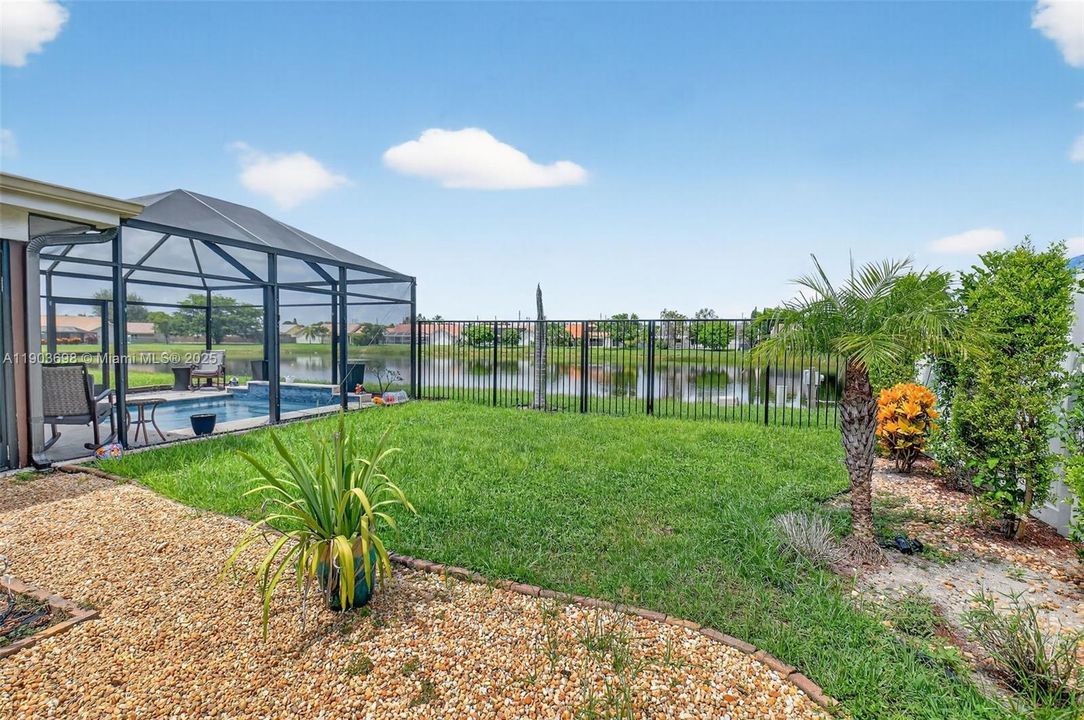 Active With Contract: $675,000 (3 beds, 2 baths, 2279 Square Feet)