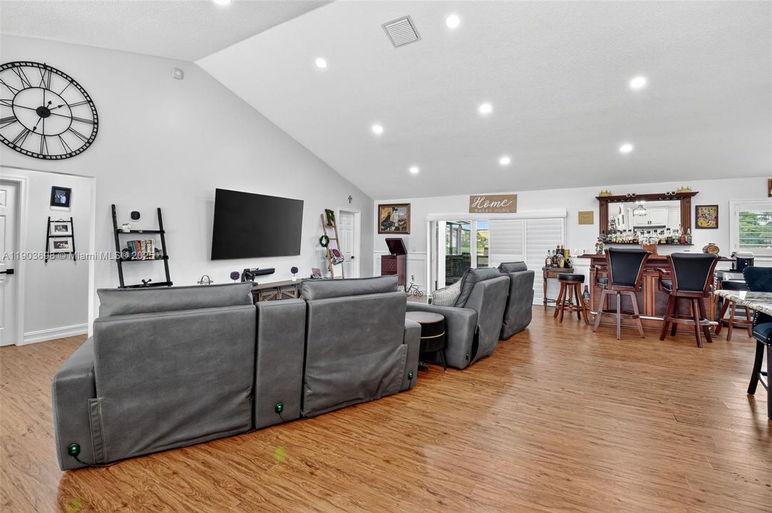 Active With Contract: $675,000 (3 beds, 2 baths, 2279 Square Feet)