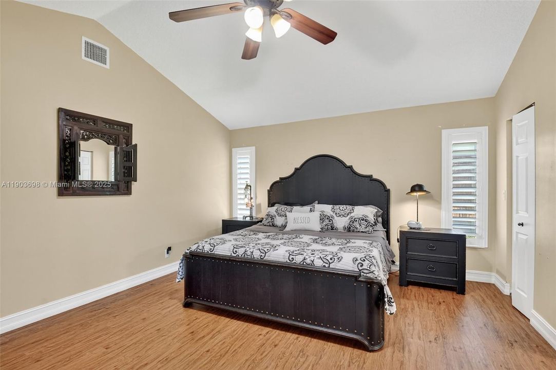 Active With Contract: $675,000 (3 beds, 2 baths, 2279 Square Feet)