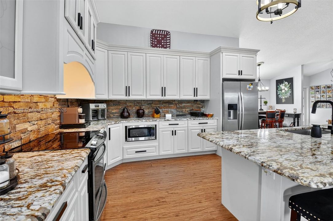 Active With Contract: $675,000 (3 beds, 2 baths, 2279 Square Feet)