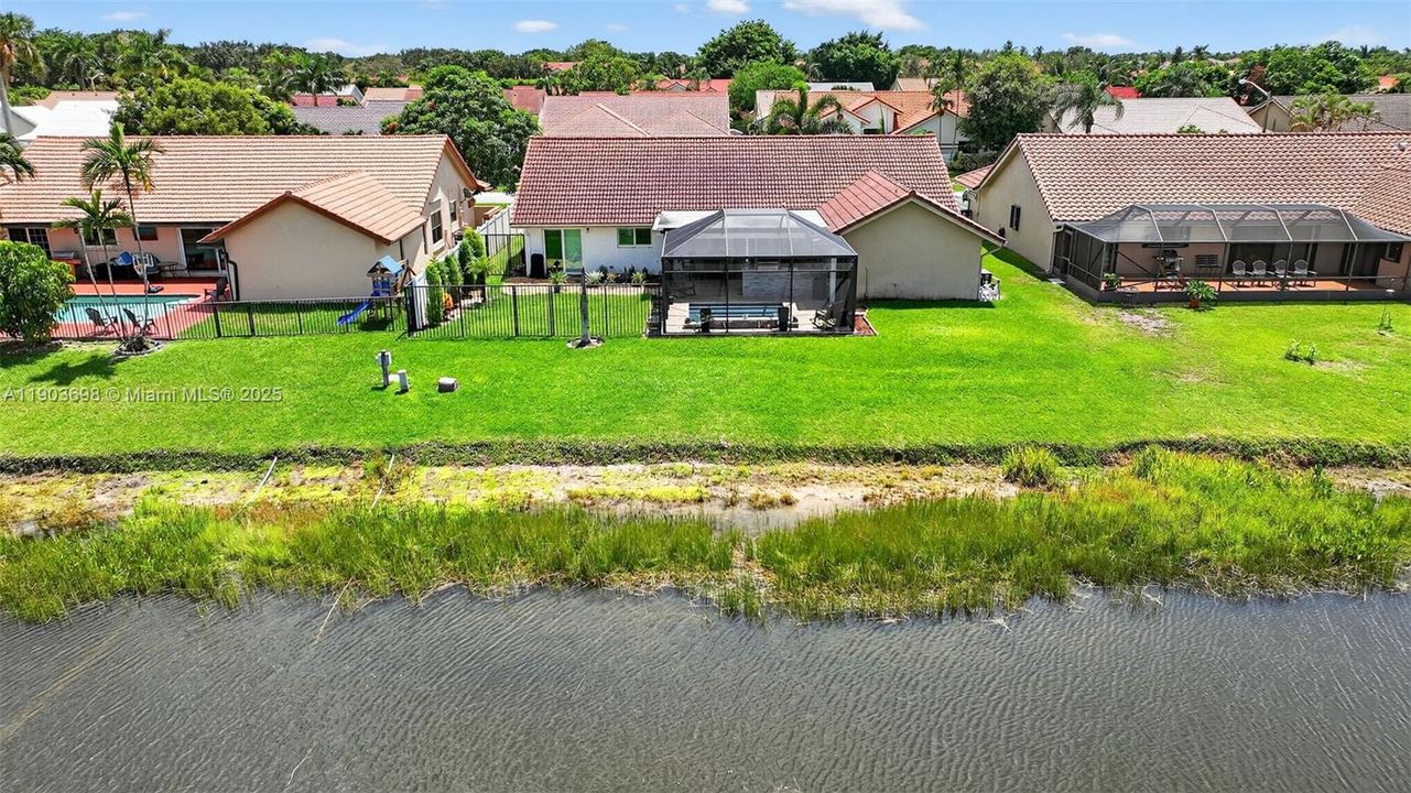 Active With Contract: $675,000 (3 beds, 2 baths, 2279 Square Feet)