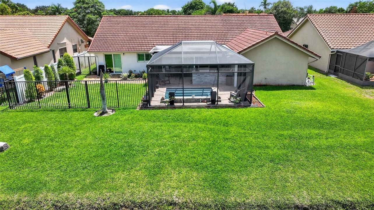 Active With Contract: $675,000 (3 beds, 2 baths, 2279 Square Feet)