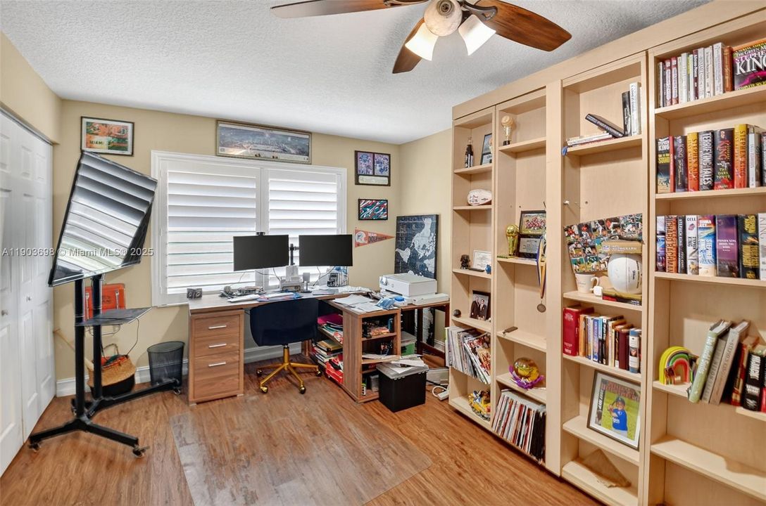 Active With Contract: $675,000 (3 beds, 2 baths, 2279 Square Feet)