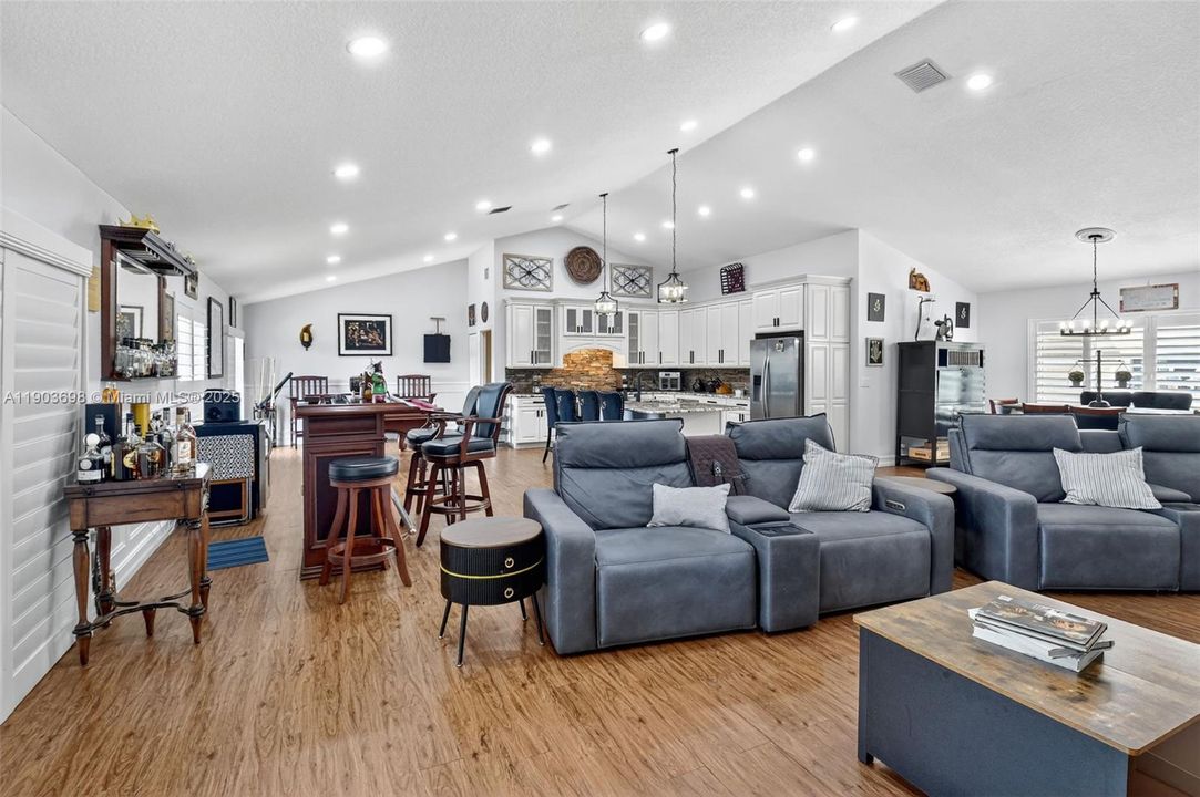 Active With Contract: $675,000 (3 beds, 2 baths, 2279 Square Feet)