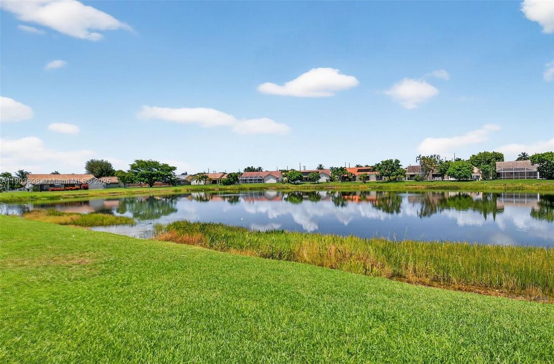 Active With Contract: $675,000 (3 beds, 2 baths, 2279 Square Feet)