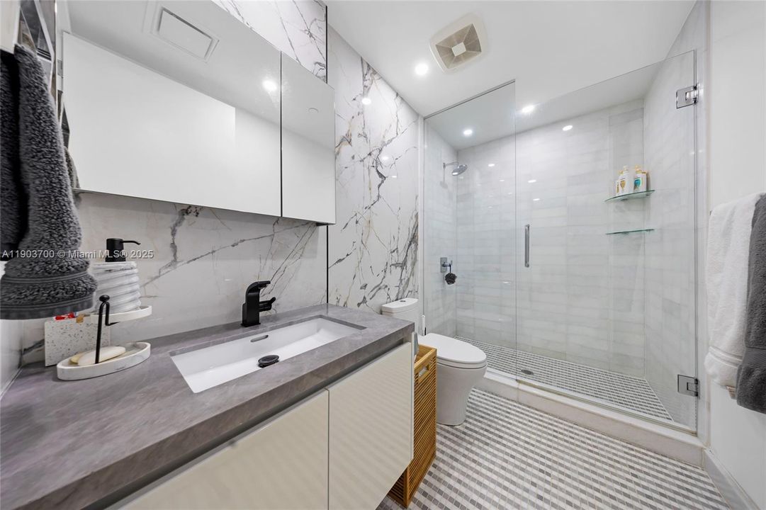 En Venta: $2,750,000 (3 camas, 3 baños, 2141 Pies cuadrados)