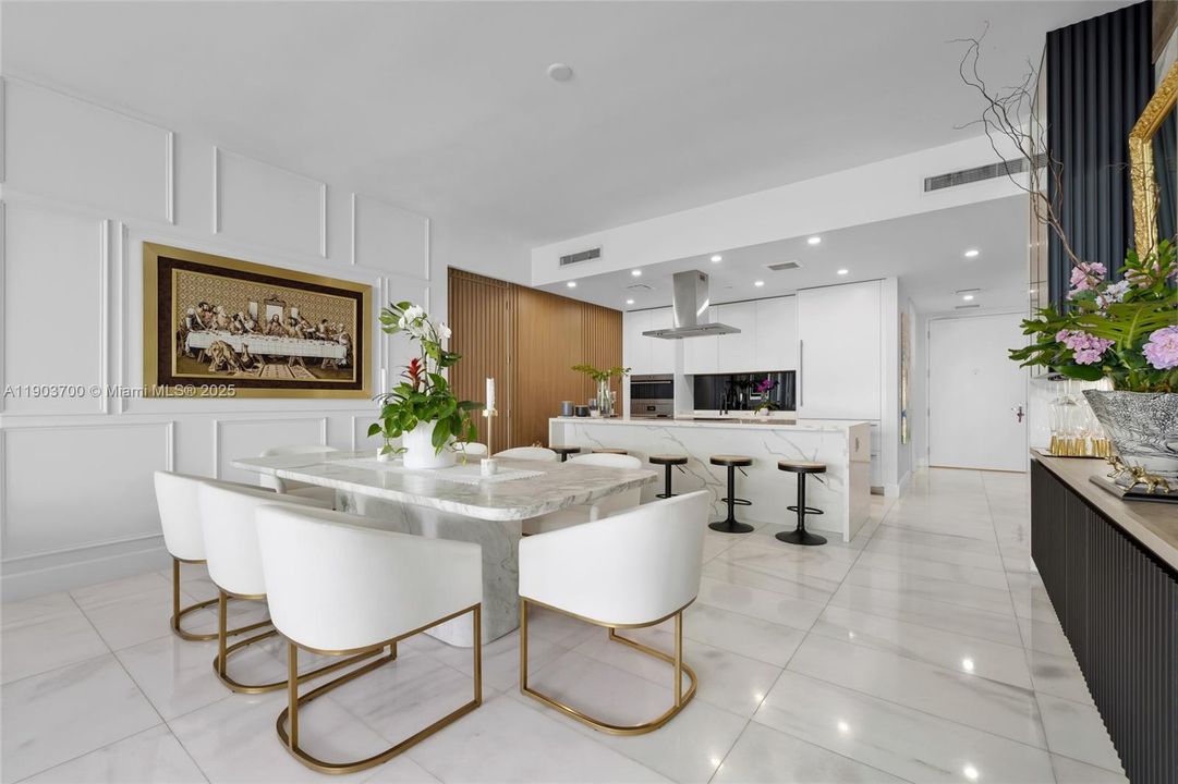 En Venta: $2,750,000 (3 camas, 3 baños, 2141 Pies cuadrados)