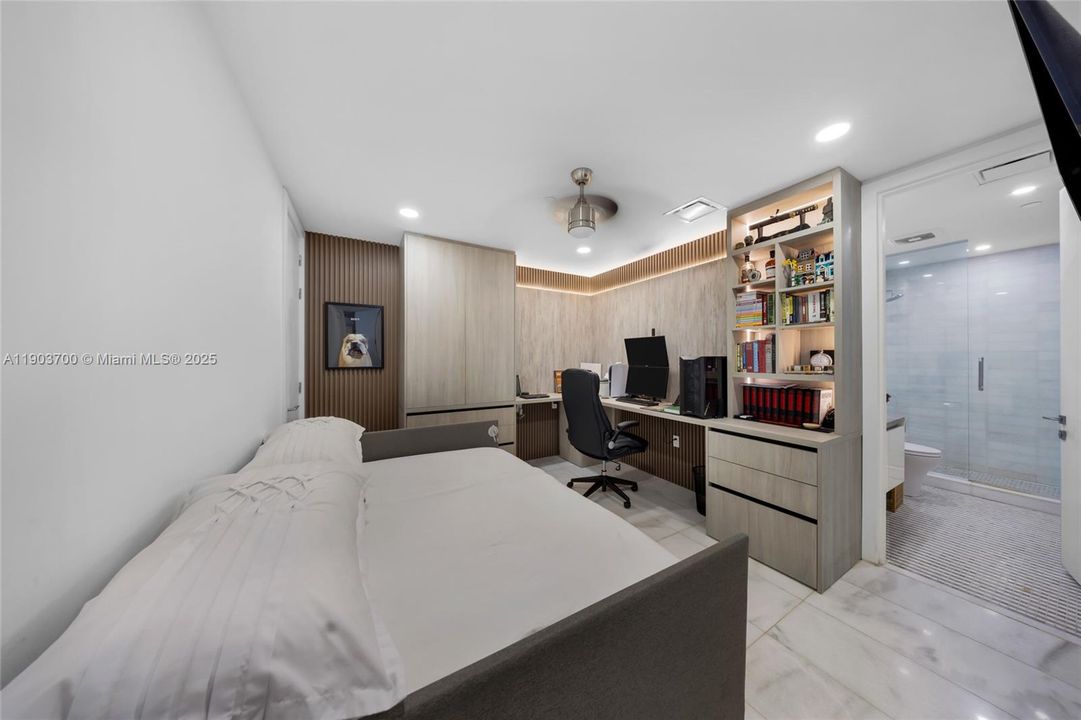 En Venta: $2,750,000 (3 camas, 3 baños, 2141 Pies cuadrados)