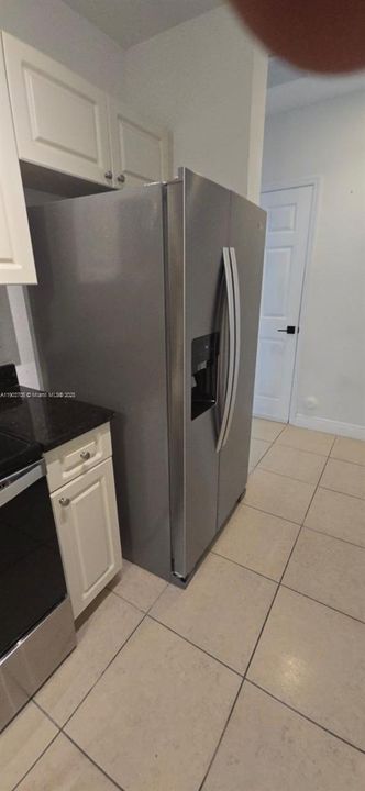 合同活跃: $1,650 (1 贝兹, 1 浴室, 746 平方英尺)