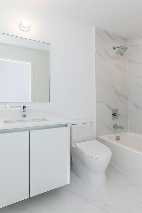 For Rent: $11,000 (3 beds, 3 baths, 1759 Square Feet)