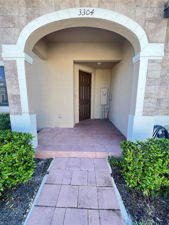 For Sale: $530,000 (3 beds, 2 baths, 1650 Square Feet)