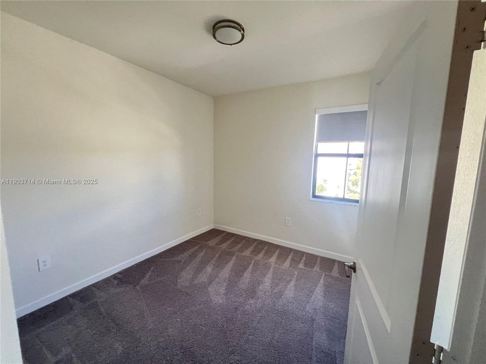 For Sale: $530,000 (3 beds, 2 baths, 1650 Square Feet)