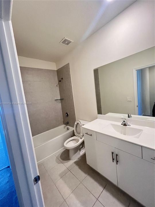 For Sale: $530,000 (3 beds, 2 baths, 1650 Square Feet)