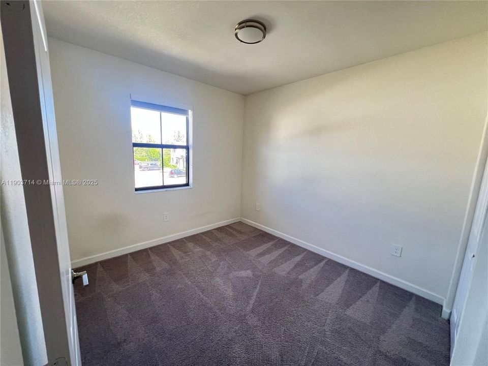 For Sale: $530,000 (3 beds, 2 baths, 1650 Square Feet)