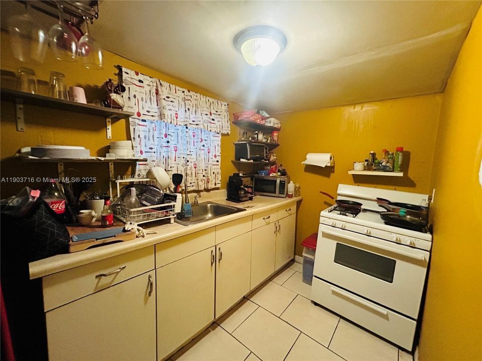 待售: $674,000 (0 贝兹, 0 浴室, 1847 平方英尺)