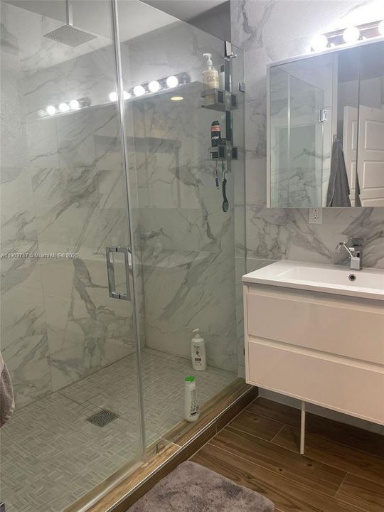 For Rent: $4,300 (4 beds, 2 baths, 2178 Square Feet)