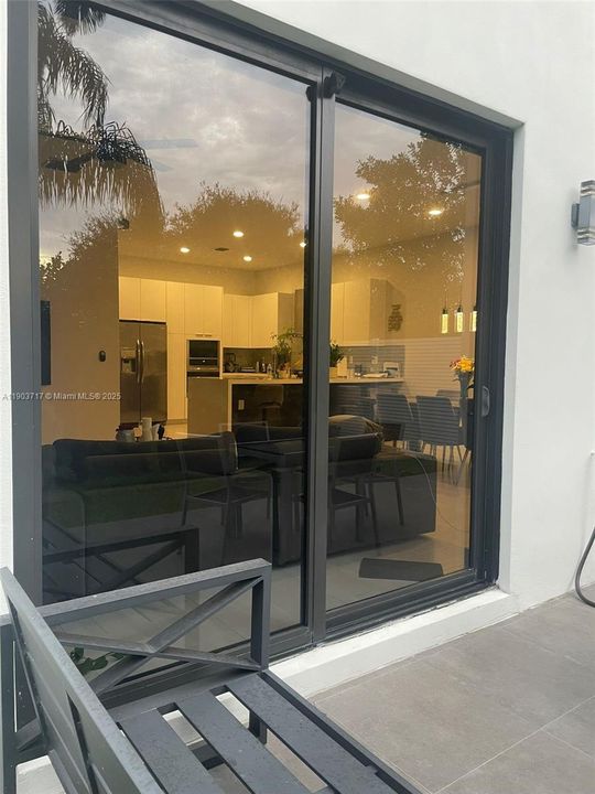 For Rent: $4,300 (4 beds, 2 baths, 2178 Square Feet)