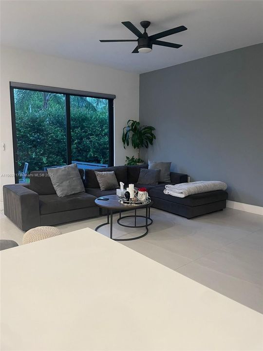 For Rent: $4,300 (4 beds, 2 baths, 2178 Square Feet)