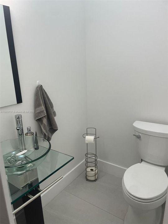 For Rent: $4,300 (4 beds, 2 baths, 2178 Square Feet)