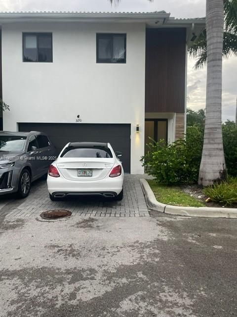 For Rent: $4,300 (4 beds, 2 baths, 2178 Square Feet)